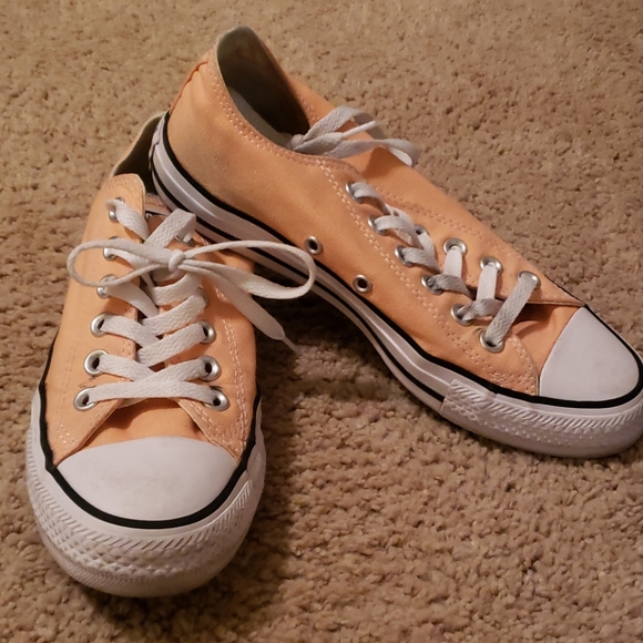 peach converse womens